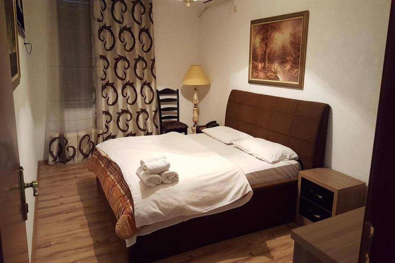 Hotel Livia ติรานา ภายนอก รูปภาพ