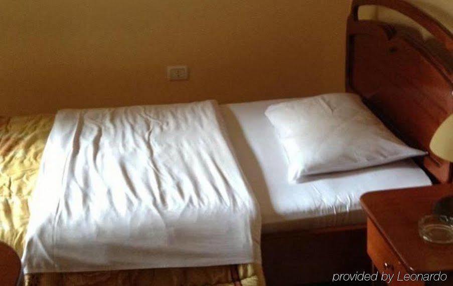 Hotel Livia ติรานา ภายนอก รูปภาพ